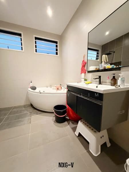 Rumah Teres 2.5 Tingkat untuk Dijual di Setia Alam (Selangor) - Cassey Lim - Bathroom - PropertyGuru.com.my