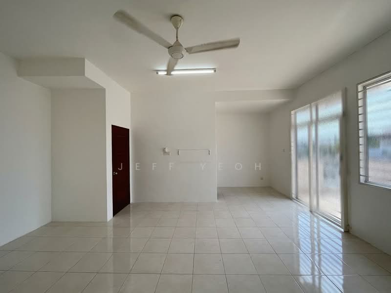 2-storey Terraced House for Sale in Jitra (Kedah) - Jeff Yeoh - Living Room - PropertyGuru.com.my