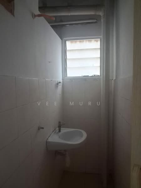 Flat for Rent at Sri Indah - Vee Muru - Bathroom - PropertyGuru.com.my