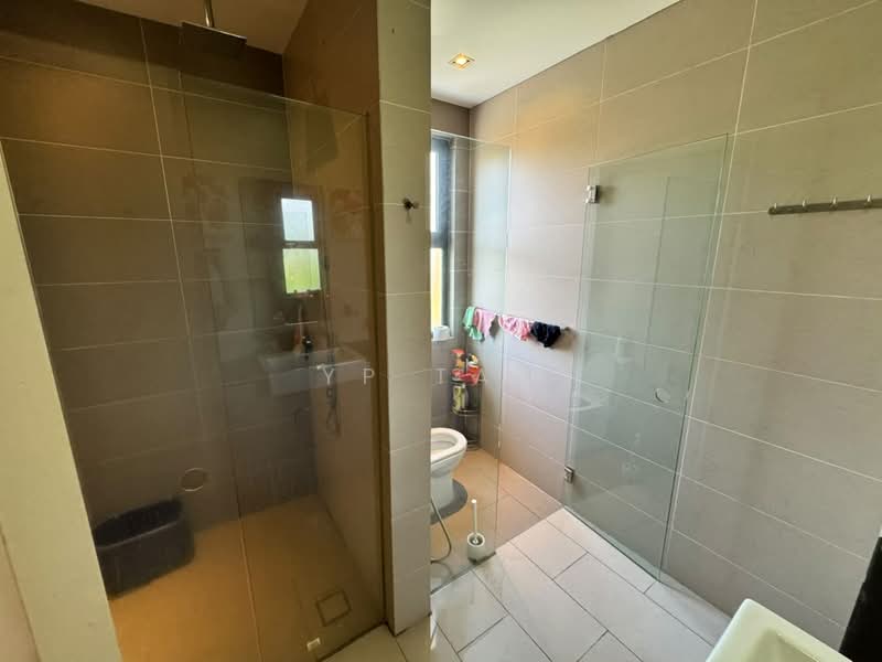 Rumah Teres 3 Tingkat untuk Dijual di Taman Tasik Damai (Sungai Besi) - YP Tan - Bathroom - PropertyGuru.com.my