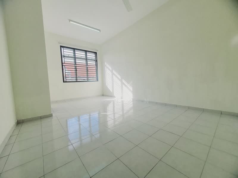 Rumah Teres 2 Tingkat untuk Disewa di Taman Sutera Wangi (Batu Berendam) - CHIN FN - Interior - PropertyGuru.com.my