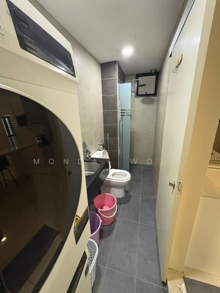 Servis Apartment untuk Disewa di AraTre' Residences - Monday Wong - Bathroom - PropertyGuru.com.my