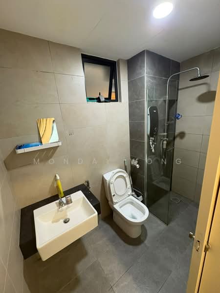 Servis Apartment untuk Disewa di AraTre' Residences - Monday Wong - Bathroom - PropertyGuru.com.my