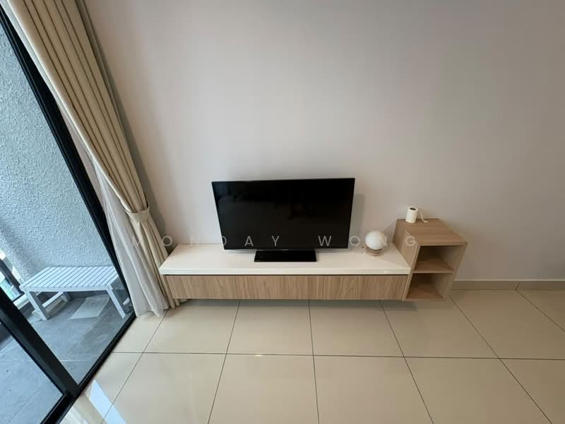 Servis Apartment untuk Disewa di AraTre' Residences - Monday Wong - Living Room - PropertyGuru.com.my