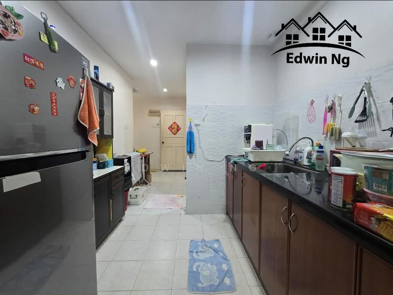 Apartment for Sale at Relau Vista Apartment - Edwin Ng - Kitchen - PropertyGuru.com.my