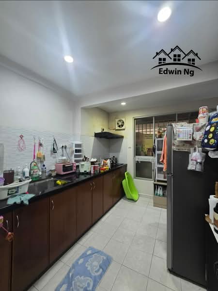 Apartment for Sale at Relau Vista Apartment - Edwin Ng - Kitchen - PropertyGuru.com.my