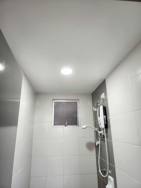 Pangsapuri untuk Dijual di Trifolis - Grey Ong - Bathroom - PropertyGuru.com.my