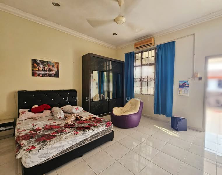 2-storey Terraced House for Sale in Taman Desa Melati (Nilai) - Jason Ooi - Bedroom - PropertyGuru.com.my