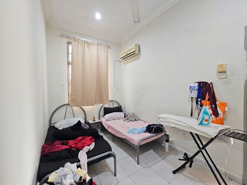 2-storey Terraced House for Sale in Taman Desa Melati (Nilai) - Jason Ooi - Bedroom - PropertyGuru.com.my