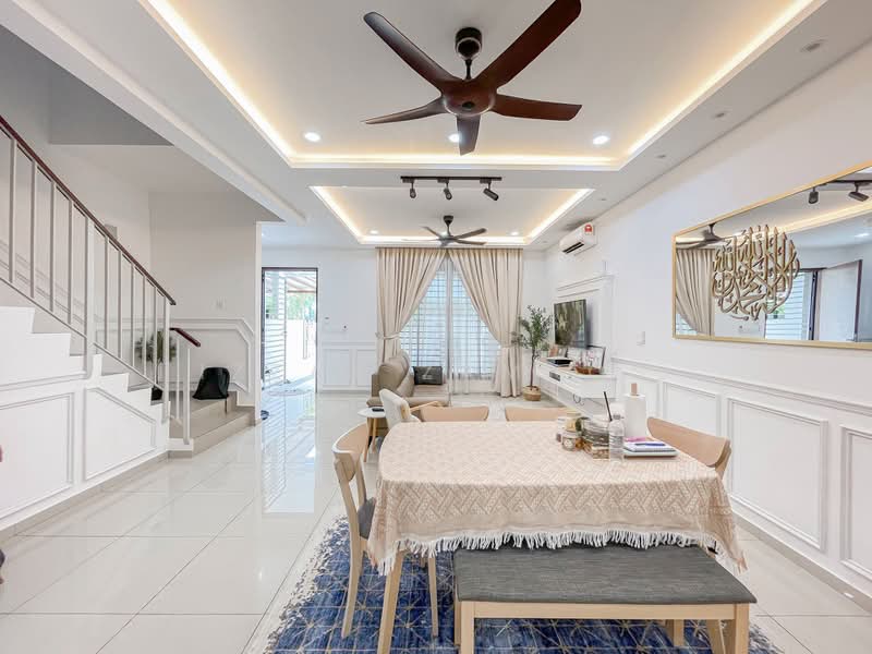 2-storey Terraced House for Sale in Semenyih (Selangor) - Izzat Zamros - PropertyGuru.com.my