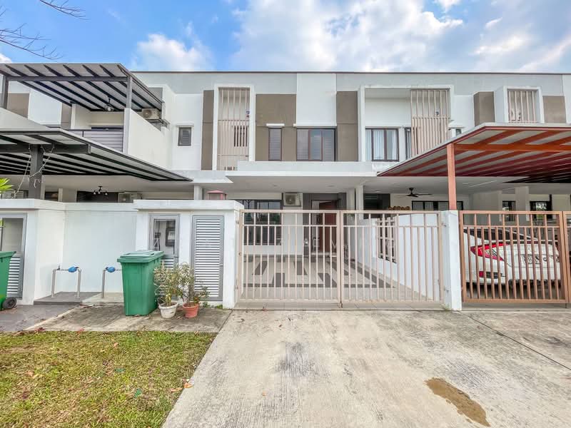 2-storey Terraced House for Sale in Semenyih (Selangor) - Izzat Zamros - PropertyGuru.com.my