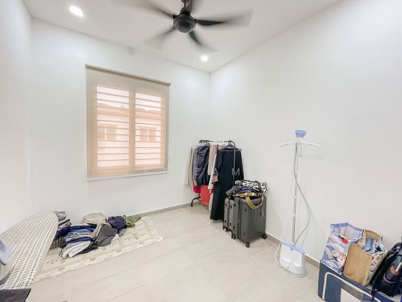 2-storey Terraced House for Sale in Semenyih (Selangor) - Izzat Zamros - PropertyGuru.com.my