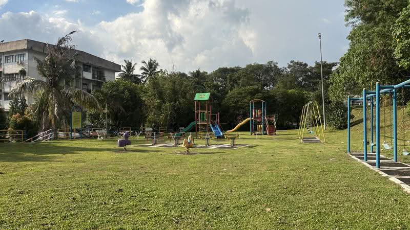 Park Nearby - walking distance