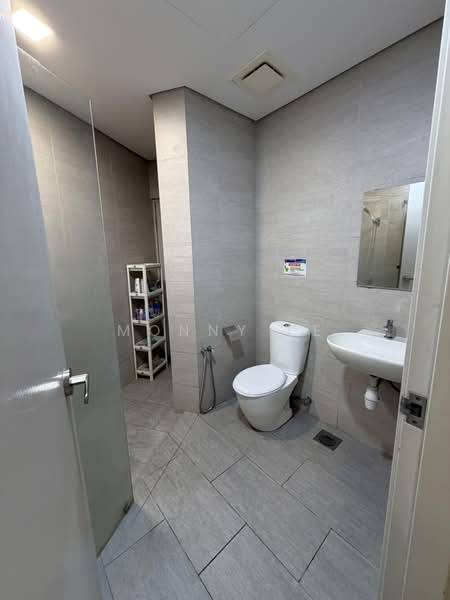 Servis Apartment untuk Dijual di The Annex - Monny Ee - Common Toilet Bathroom - PropertyGuru.com.my