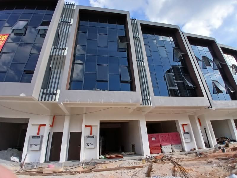 Shop / Office for Sale in Subang Jaya (Selangor) - Danny Liew - Exterior - PropertyGuru.com.my