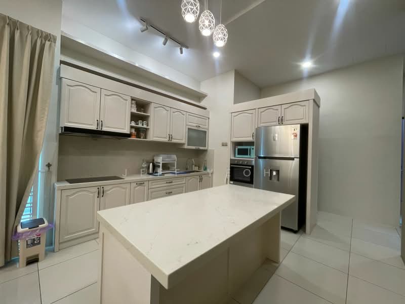 Semi-Detached House for Sale in Taman Tunku Sarina (Bandar Darulaman) - Jeff Yeoh - Kitchen - PropertyGuru.com.my