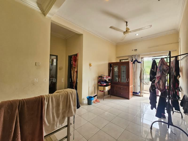 2-storey Terraced House for Sale in Bandar Baru Nilai (Nilai) - Nobeille Chung - Living Room - PropertyGuru.com.my