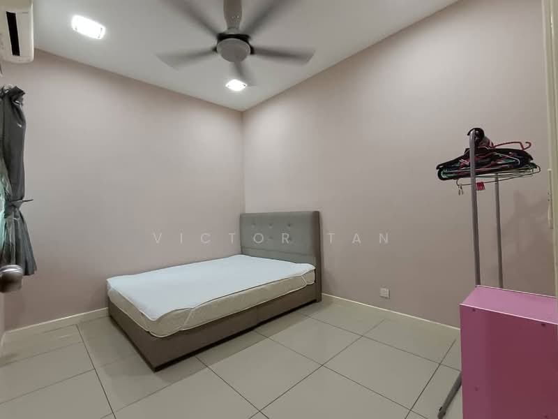 Kediaman Servis untuk Disewa di Greenfield Regency - Victor Tan - Bedroom - PropertyGuru.com.my