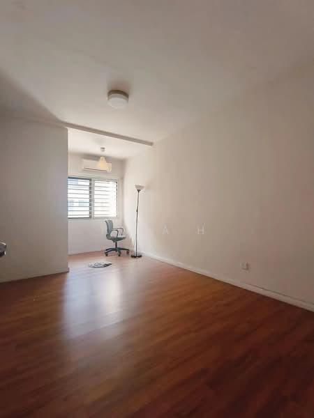 3-storey Terraced House for Sale in Lake Fields (Sungai Besi) - Anna H - Interior - PropertyGuru.com.my