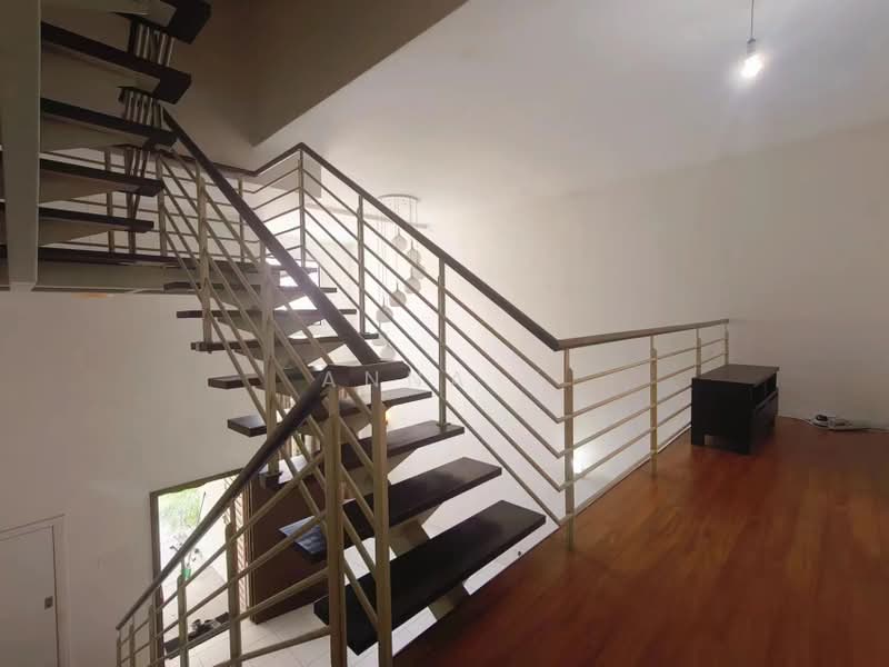 3-storey Terraced House for Sale in Lake Fields (Sungai Besi) - Anna H - Interior - PropertyGuru.com.my
