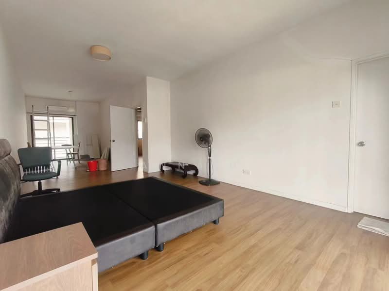 3-storey Terraced House for Sale in Lake Fields (Sungai Besi) - Anna H - Living Room - PropertyGuru.com.my