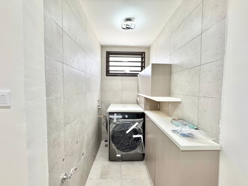 3-storey Terraced House for Sale in Cyberjaya (Selangor) - Halim Mazlan - Yard - PropertyGuru.com.my