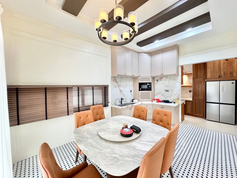 3-storey Terraced House for Sale in Cyberjaya (Selangor) - Halim Mazlan - Kitchen - PropertyGuru.com.my