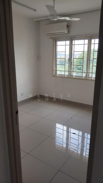 Apartment for Sale at Pangsapuri Bayu Suria (Summerfields Apartments) - Mantus Chai - PropertyGuru.com.my