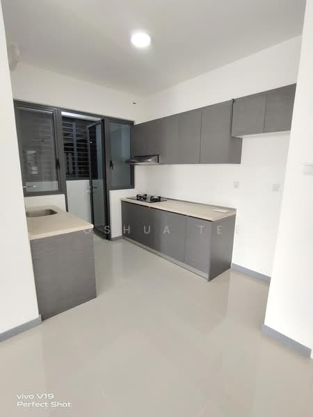 Service Residence for Sale at United Point (Residensi Berpadu) - Joshua Tee - Kitchen - PropertyGuru.com.my