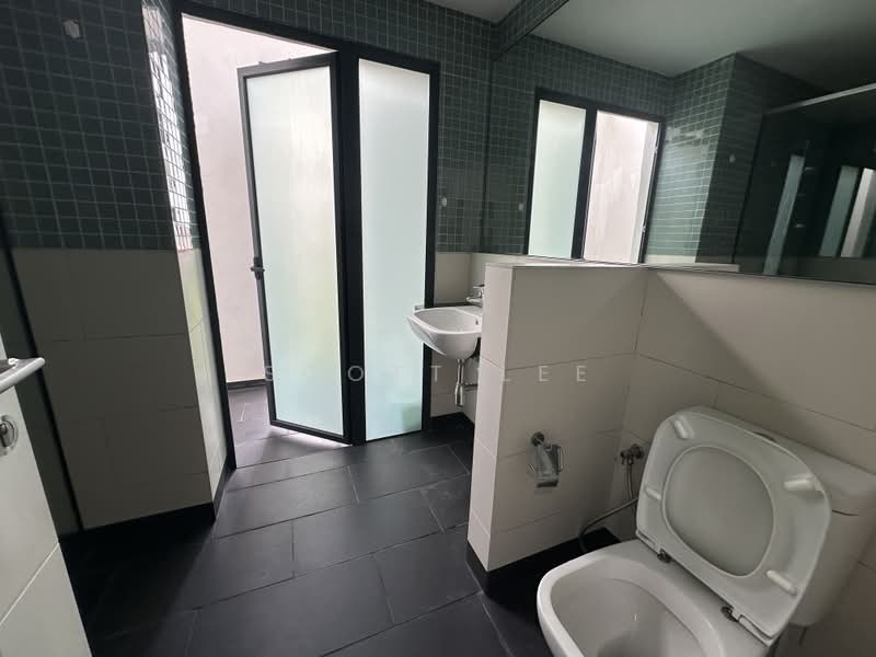 Rumah Teres 3 Tingkat untuk Disewa di Desa Parkcity (Kuala Lumpur) - Scott Lee - Bathroom - PropertyGuru.com.my