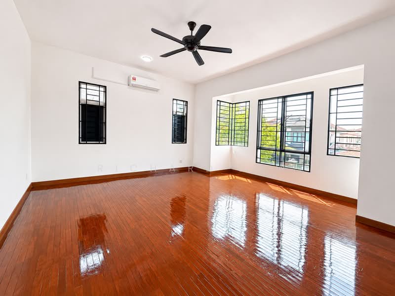 Semi-Detached House for Sale in Kemuning Utama Palma (Shah Alam) - Richard Low - PropertyGuru.com.my