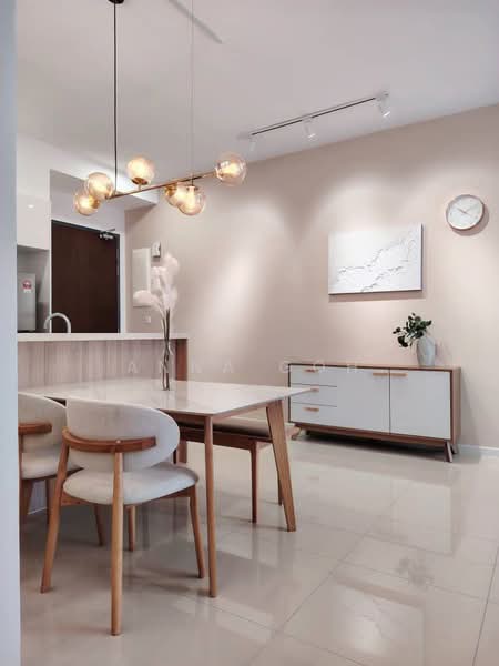Servis Apartment untuk Disewa di Sunway Belfield - Anna Goh - Dining Room - PropertyGuru.com.my