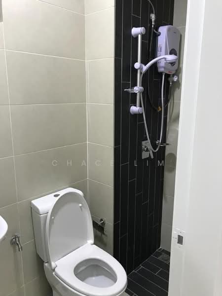 Service Residence for Sale at H2O Residences - Chace Lim - Bathroom - PropertyGuru.com.my