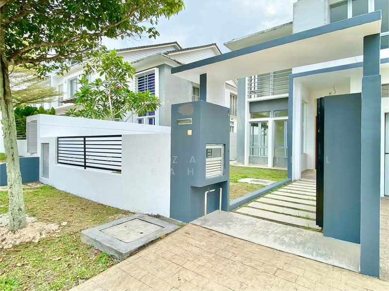 Semi-Detached House for Sale in Denai Alam (Shah Alam) - Mohd Aizat Saiful Bahri - Exterior - PropertyGuru.com.my