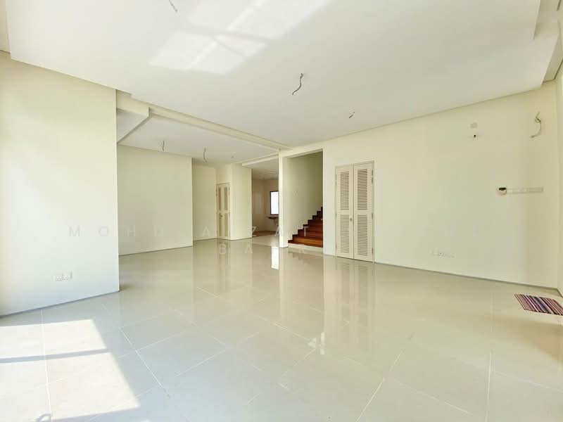 Semi-Detached House for Sale in Denai Alam (Shah Alam) - Mohd Aizat Saiful Bahri - Living Room - PropertyGuru.com.my