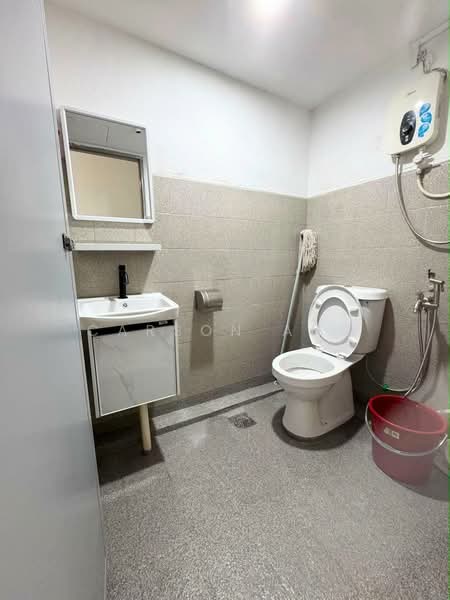 Pangsapuri untuk Disewa di Taman Tanjung - Carson Ang - Bathroom - PropertyGuru.com.my
