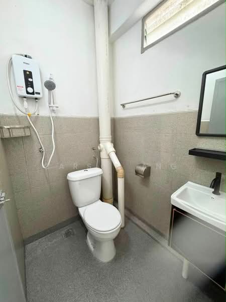 Pangsapuri untuk Disewa di Taman Tanjung - Carson Ang - Bathroom - PropertyGuru.com.my