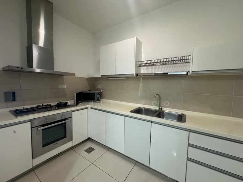 Kondominium untuk Dijual di Suasana Bangsar - Ashley Foo - Wet Kitchen w Gas stove & Oven  - PropertyGuru.com.my