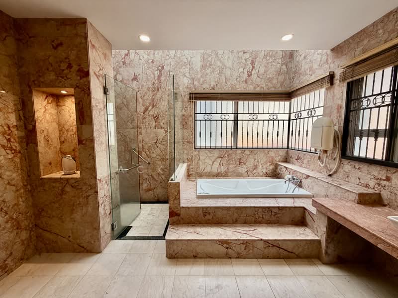 Semi-Detached House for Sale in Damansara Legenda (Petaling Jaya) - Jackie Fong - Bathroom - PropertyGuru.com.my