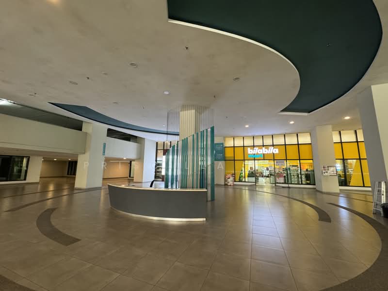 Service Residence for Sale at H2O Residences - Priscilla Tan - Lobby - PropertyGuru.com.my