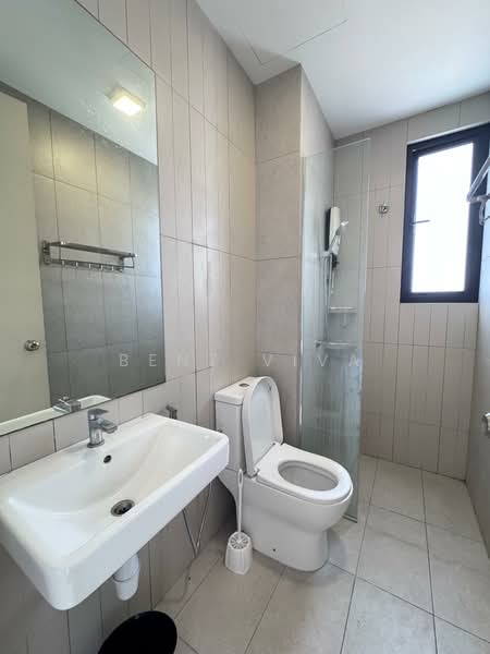 Service Residence for Sale at Kenwingston Skylofts - Benz Viva - Bathroom - PropertyGuru.com.my
