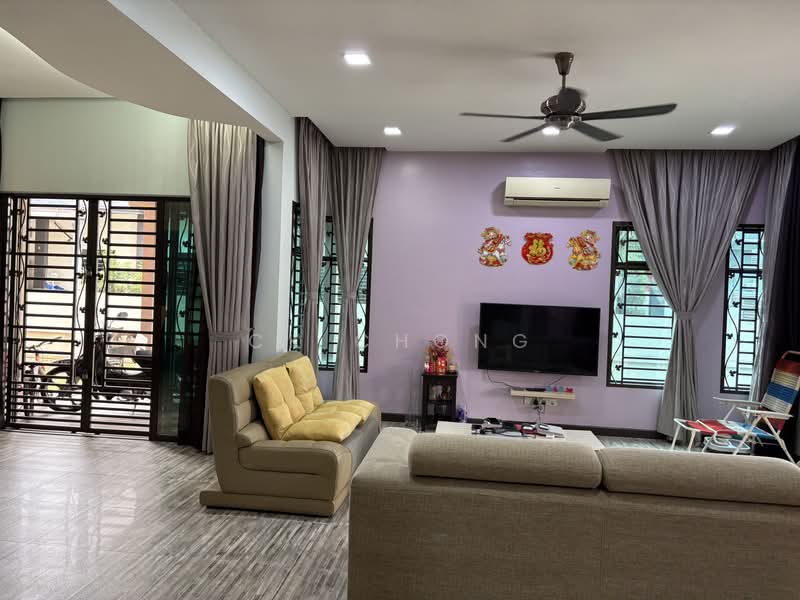 Rumah Berkembar untuk Dijual di Bandar Sungai Long (Selangor) - CK Chong - Living Room - PropertyGuru.com.my
