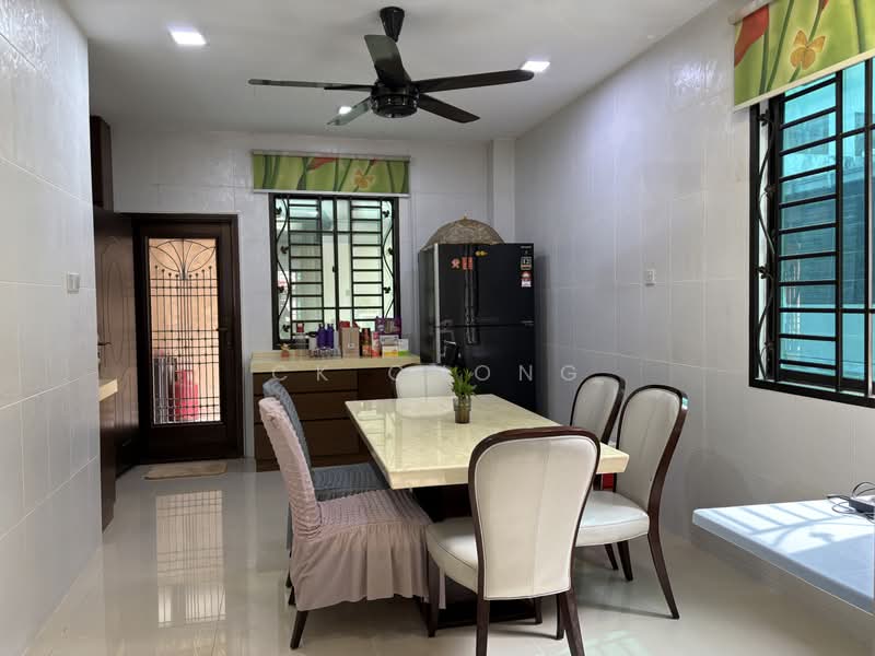 Rumah Berkembar untuk Dijual di Bandar Sungai Long (Selangor) - CK Chong - Dining Room - PropertyGuru.com.my