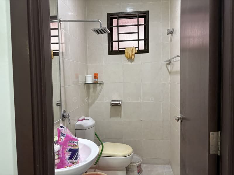 Rumah Berkembar untuk Dijual di Bandar Sungai Long (Selangor) - CK Chong - Bathroom - PropertyGuru.com.my