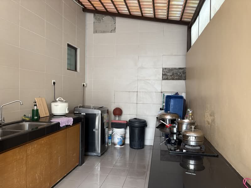 Rumah Berkembar untuk Dijual di Bandar Sungai Long (Selangor) - CK Chong - Kitchen - PropertyGuru.com.my