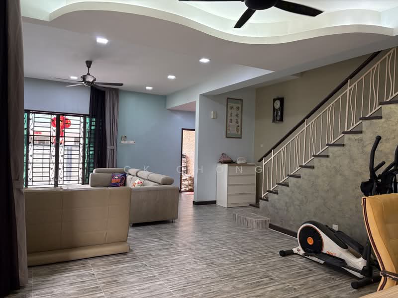 Rumah Berkembar untuk Dijual di Bandar Sungai Long (Selangor) - CK Chong - Living Room - PropertyGuru.com.my