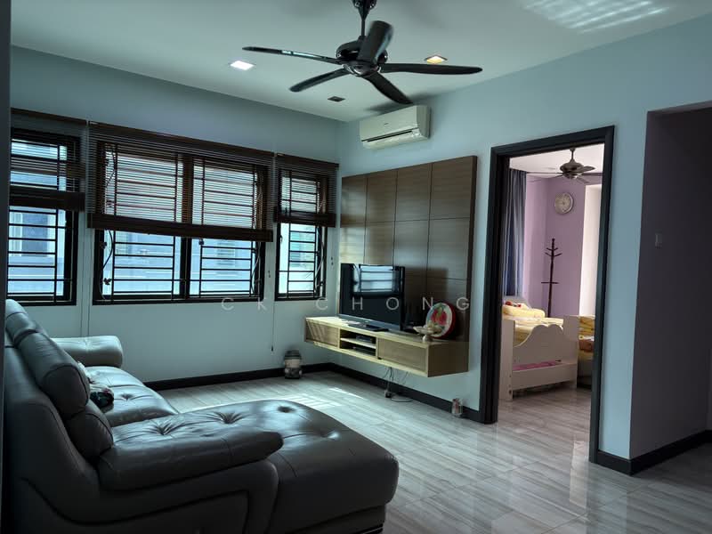 Rumah Berkembar untuk Dijual di Bandar Sungai Long (Selangor) - CK Chong - Living Room - PropertyGuru.com.my