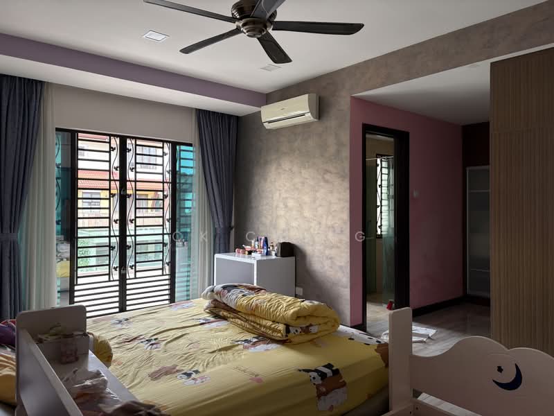 Rumah Berkembar untuk Dijual di Bandar Sungai Long (Selangor) - CK Chong - Bedroom - PropertyGuru.com.my