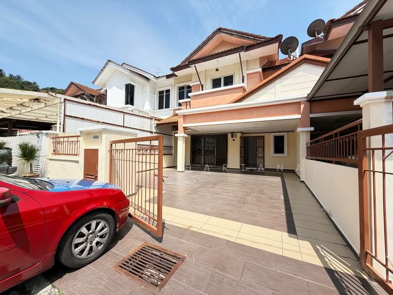 2-storey Terraced House for Sale in Alam Suria (Puncak Alam) - Syukor Hartanah - Exterior - PropertyGuru.com.my