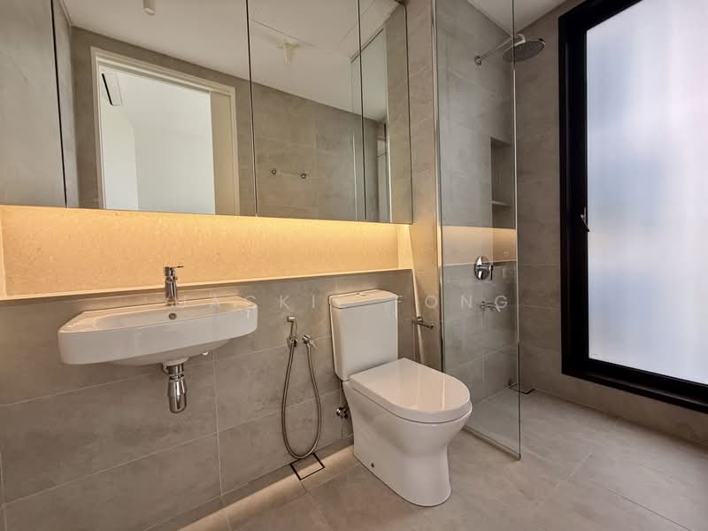 Kediaman Servis untuk Dijual di Jendela Residences - Jackie Fong - Bathroom - PropertyGuru.com.my